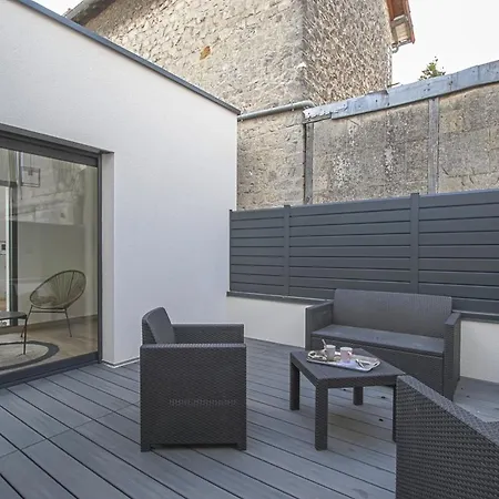 Quijote, Maison Moderne Avec Terrasse A 펜션