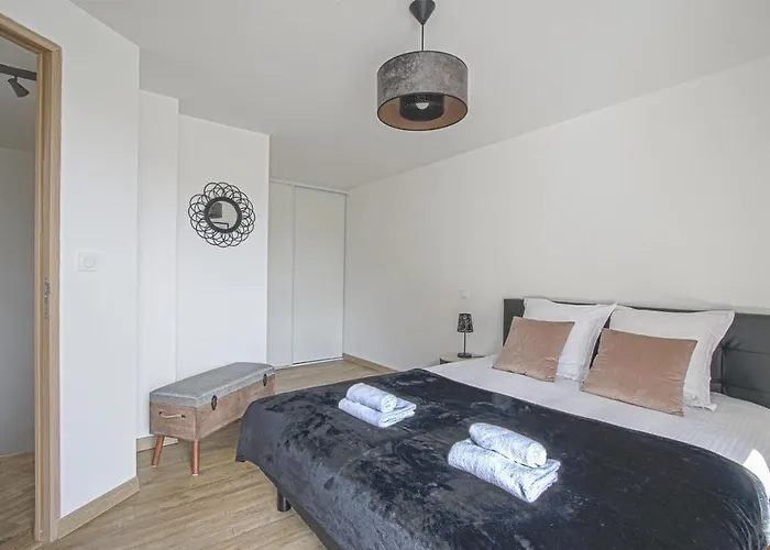 Dom wakacyjny Quijote, Maison Moderne Avec Terrasse A